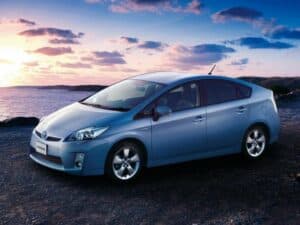 Замена аккумуляторной батареи Toyota Prius Hybrid